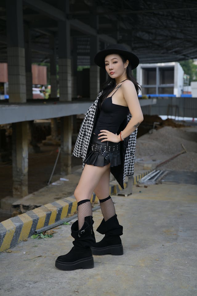 Timeless Elegance: Unraveling Catherine Deneuve’s Iconic Fashion Style